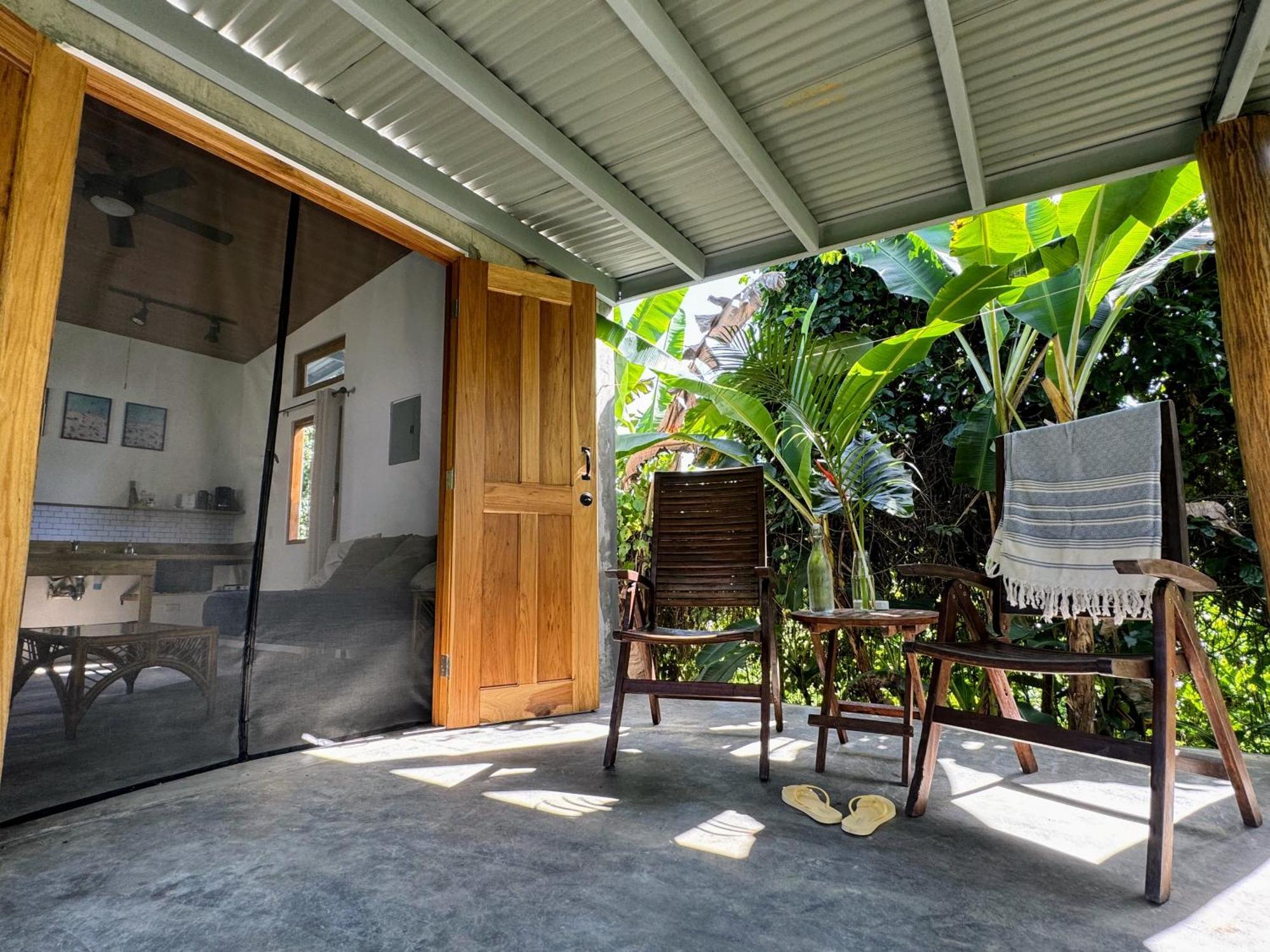 Casa Salvaje Vacation Rentals Bocas Town Exterior photo