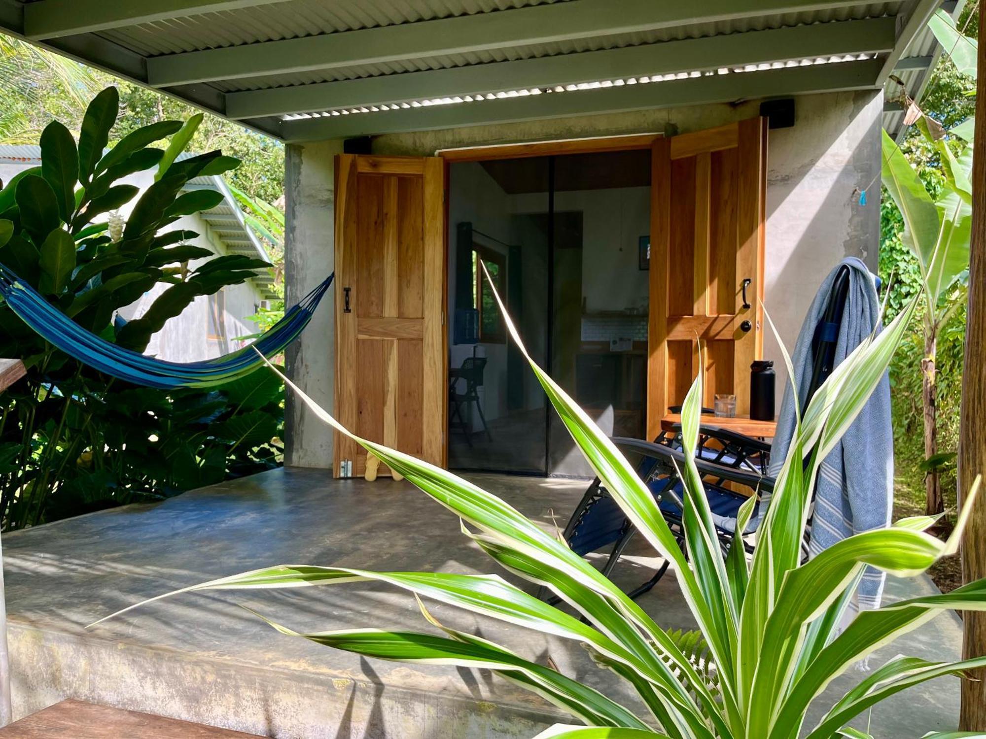 Casa Salvaje Vacation Rentals Bocas Town Exterior photo